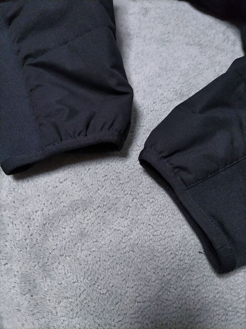 美品　ブリーフィングゴルフ　中綿　ジャケット　黒