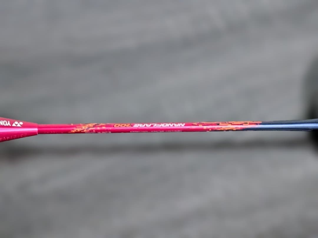 ヨネックス NANOFLARE 700 バドミントンラケット 4U G5