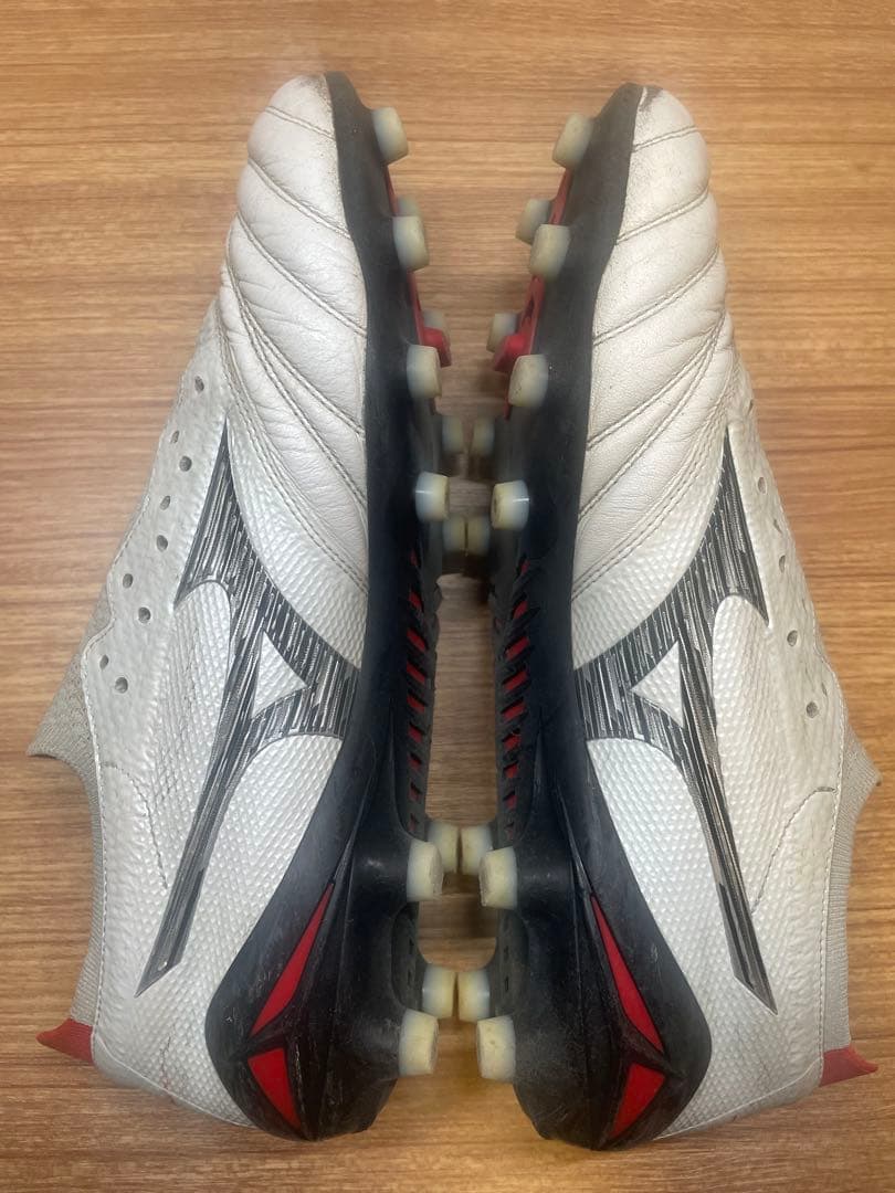 モレリアNEO 4 β 27cm サッカースパイク 美品 人気サイズ！