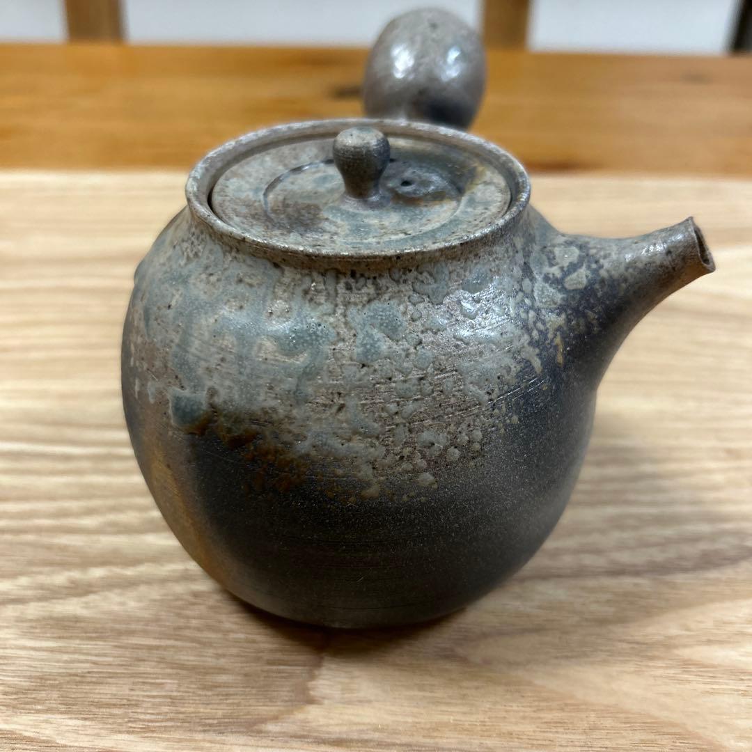 作家　陶芸作家　焼き〆　急須　取手がコロンと可愛い急須　工芸品