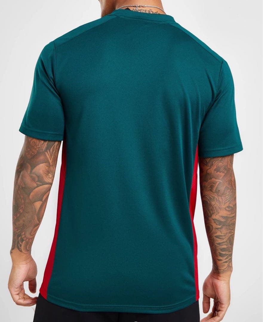 Castore ウルブス　ウォームアップシャツ　プラシャツ　プレマッチ　サッカー