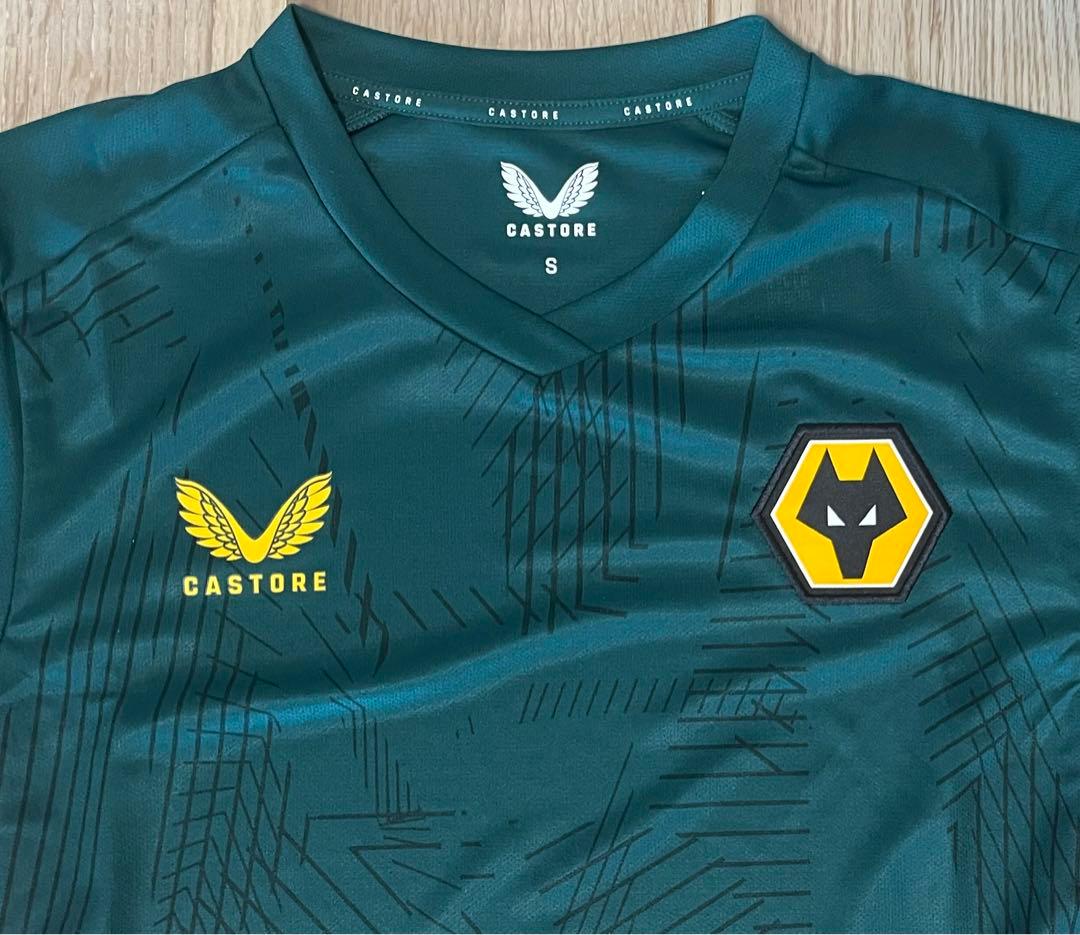 Castore ウルブス　ウォームアップシャツ　プラシャツ　プレマッチ　サッカー