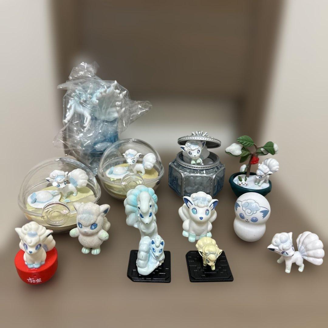 ポケモン アローラロコン ぬいぐるみ フィギュア 缶バッジ ネックレス