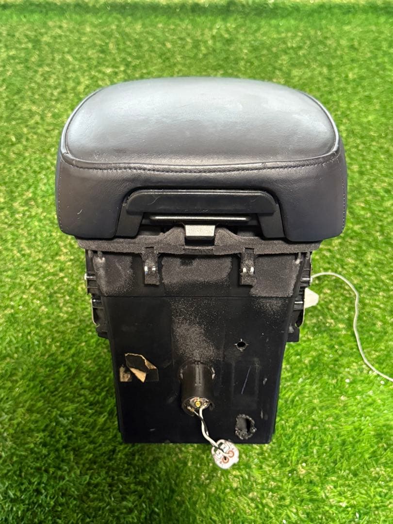 トヨタ　セルシオ　UCF30 31 純正センターコンソール　ブラック　中古品