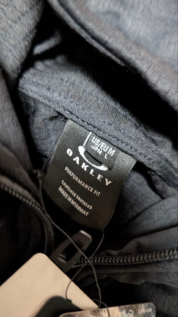 ☆訳あり ✿最終値下げ　Oakley DRY UV 撥水　 フーディ ウェア上下