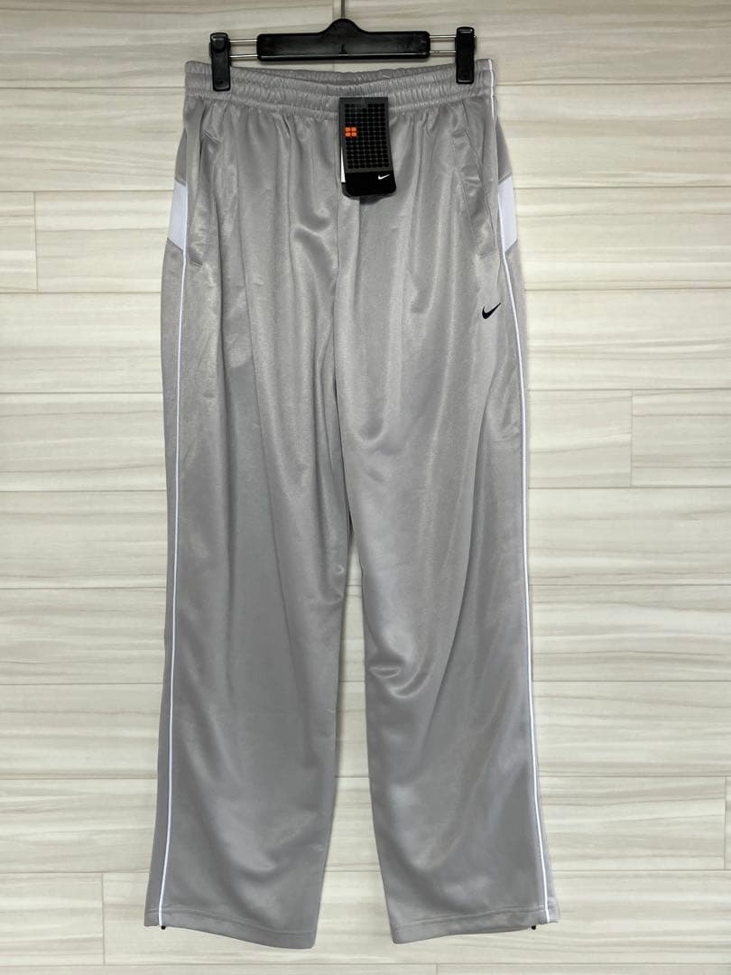 【未使用品】 ナイキ　NIKE　上下　セットアップ　ジャージ L　スウォッシュ