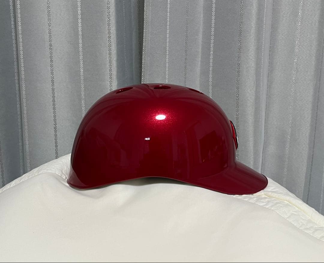 カープ　キャッチャーヘルメット　レプリカ
