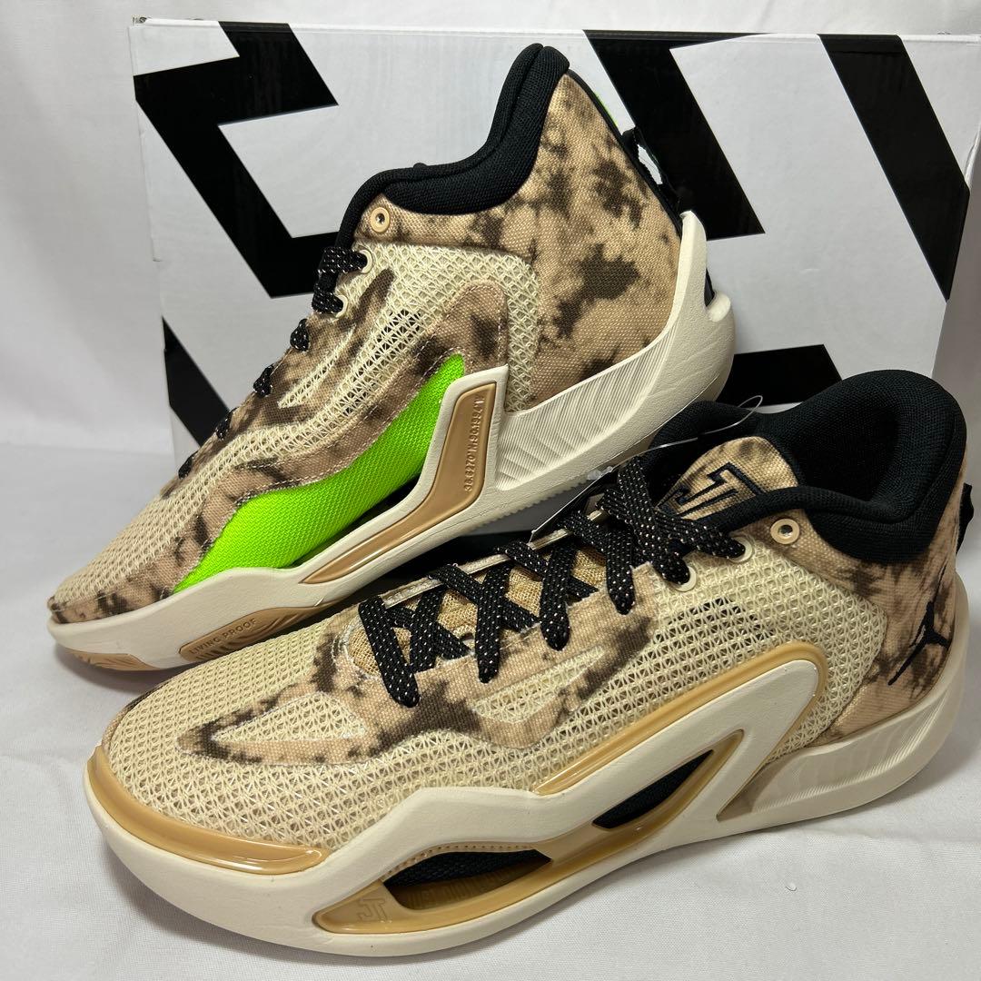 NIKEジョーダンテイタムDZ3321-200 26cm