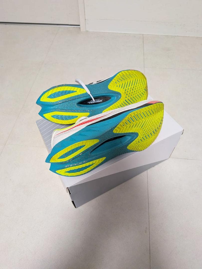美品　saucony ENDORPHIN PRO 4 26.5cm
