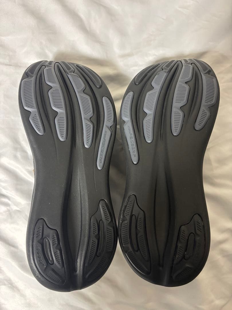 最新モデル　未使用 アシックス　GEL-NIMBUS 28 26センチ 黒