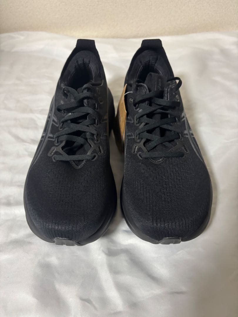 最新モデル　未使用 アシックス　GEL-NIMBUS 28 26センチ 黒