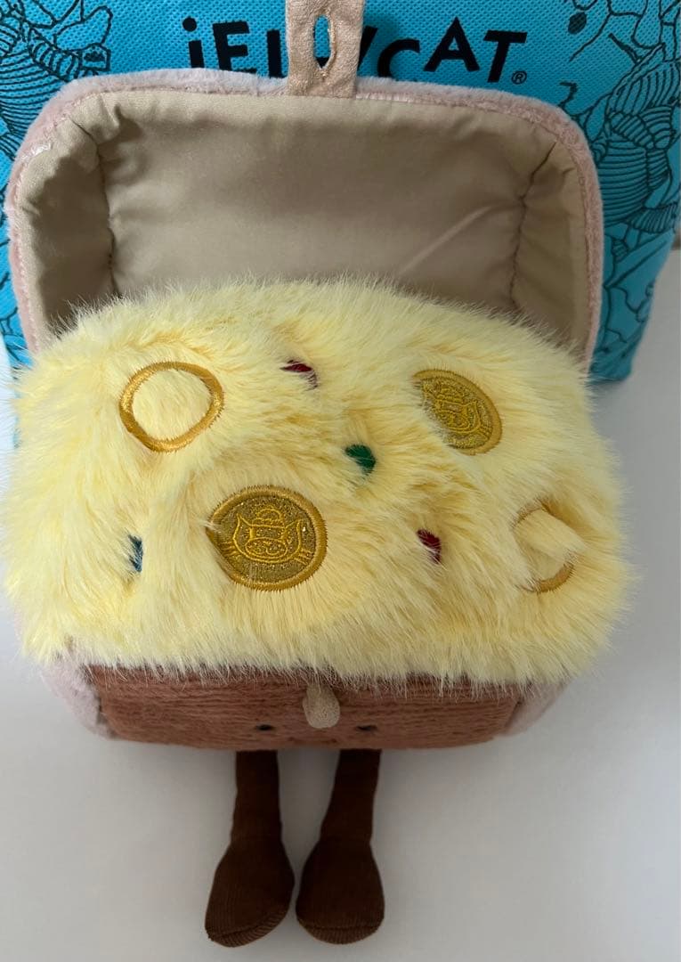 ジェリーキャット　宝箱　お宝　宝石　ぬいぐるみ　トレジャーハント