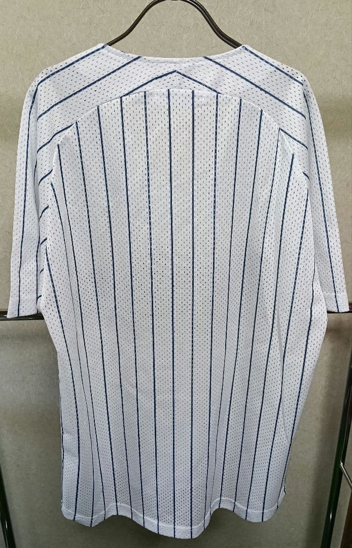 【極美品】横浜ベイスターズ ユニフォーム（シャープ産業製／Mサイズ）