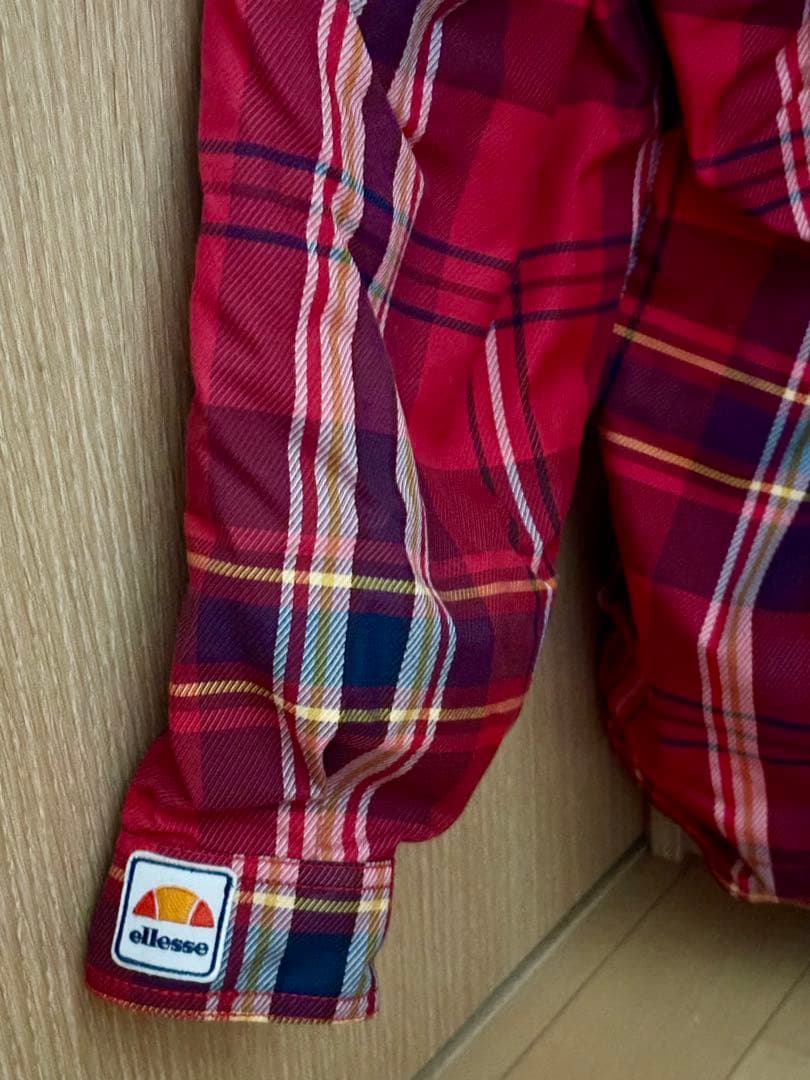 【新品タグ付】ellesse スキーウェア M レディース スノボ ジャケット