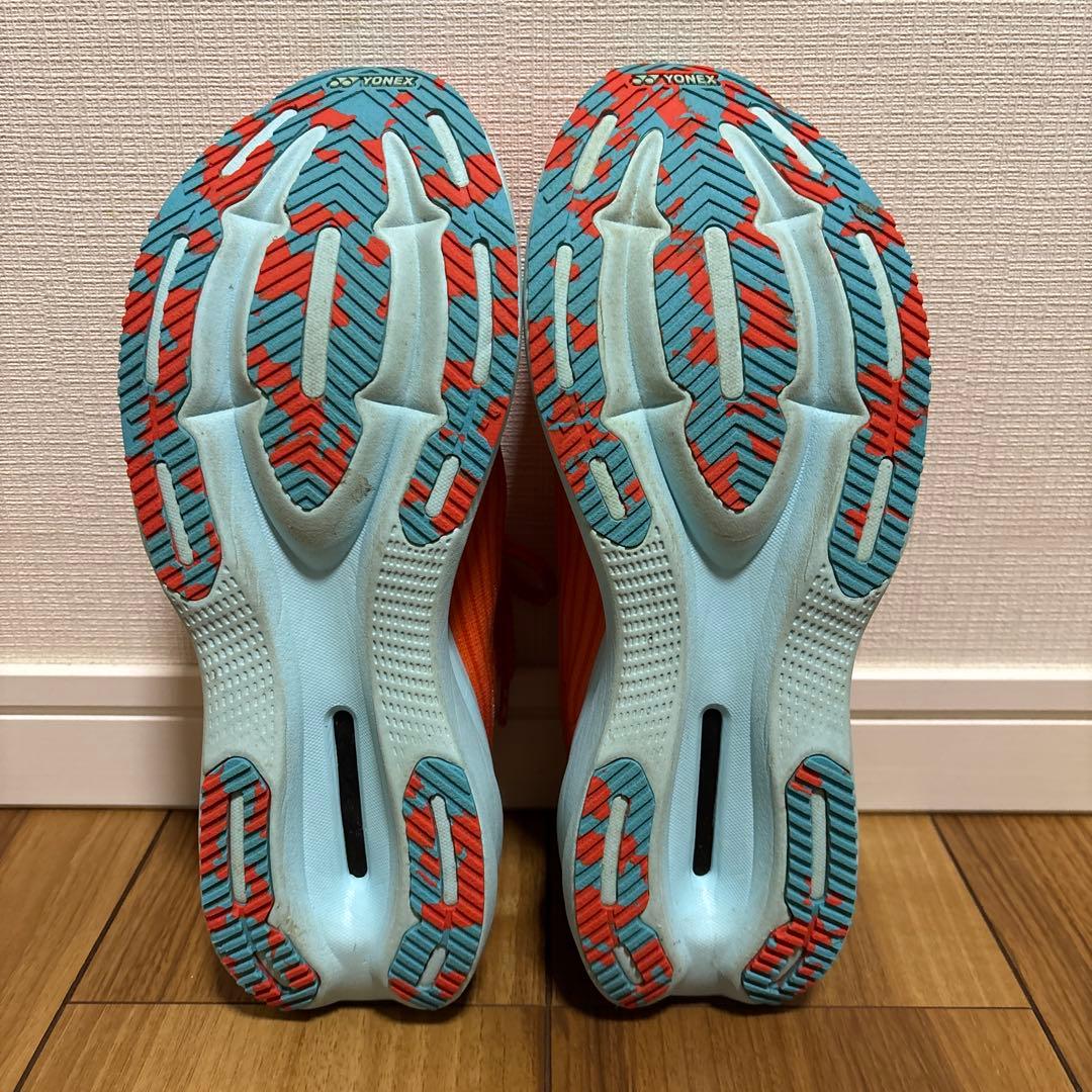 【ヨネックス】訳ありランニングシューズカーボンクルーズSR 26.0cm