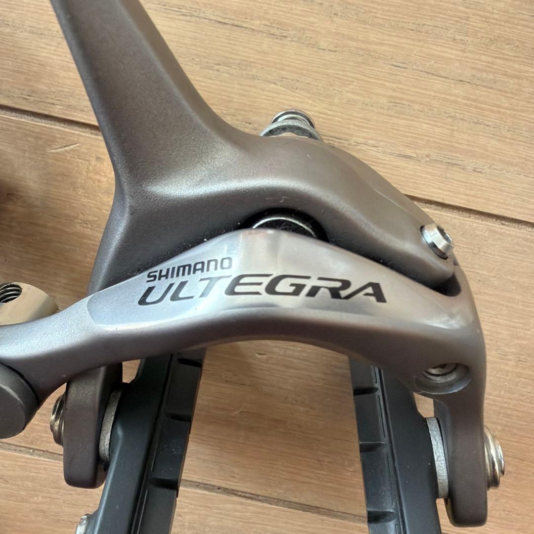 Shimano Ultegra BR-6700キャリパーブレーキ シルバー