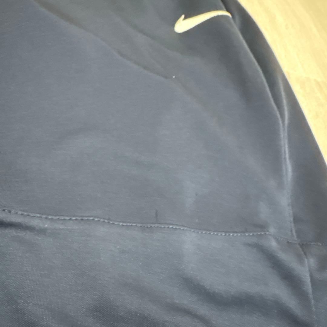 NIKEウェアセット　上Mサイズ　下Lサイズ