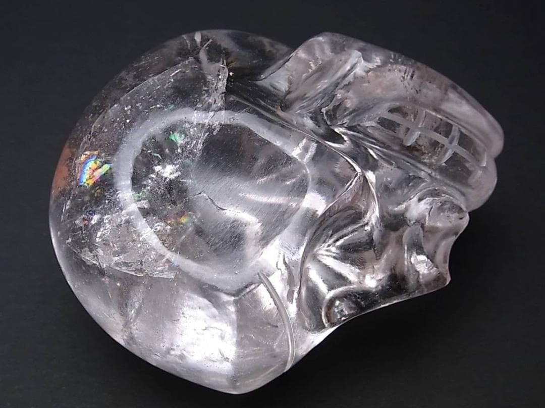 ネパール ヒマラヤ水晶製 虹入り どくろ スカルクォーツ 238g 箱付き