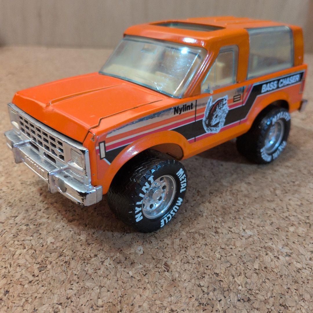 NYLINT Bass Chaser ブリキ