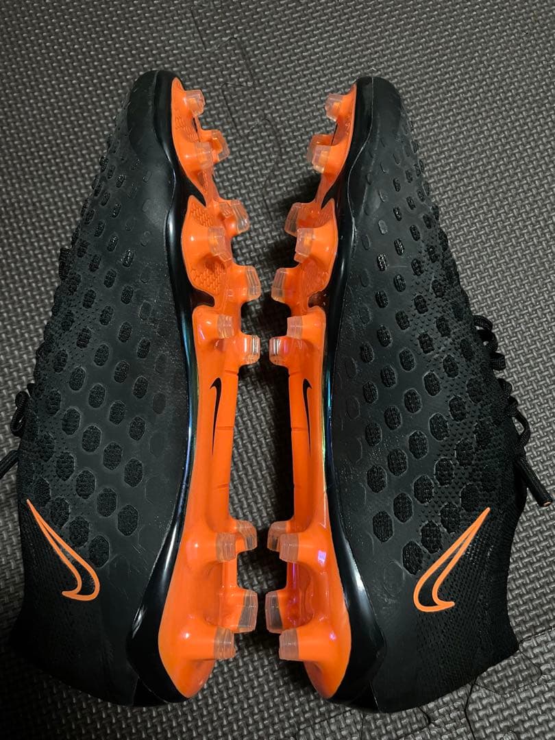 サッカースパイク ナイキ ウルトラ ヴェノム