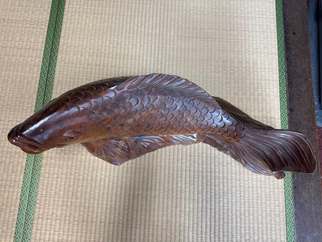 木彫り 鯉の置物 大型 木製彫刻 魚 彫刻 鱗細工 縁起物 インテリア