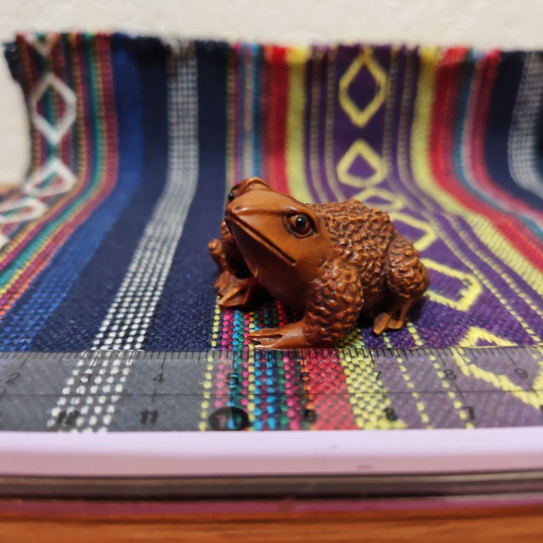 時代提物 木彫根付 在銘【親子蛙】高さ約2.4cm 重さ11ｇ☆名工永正☆緻密彫
