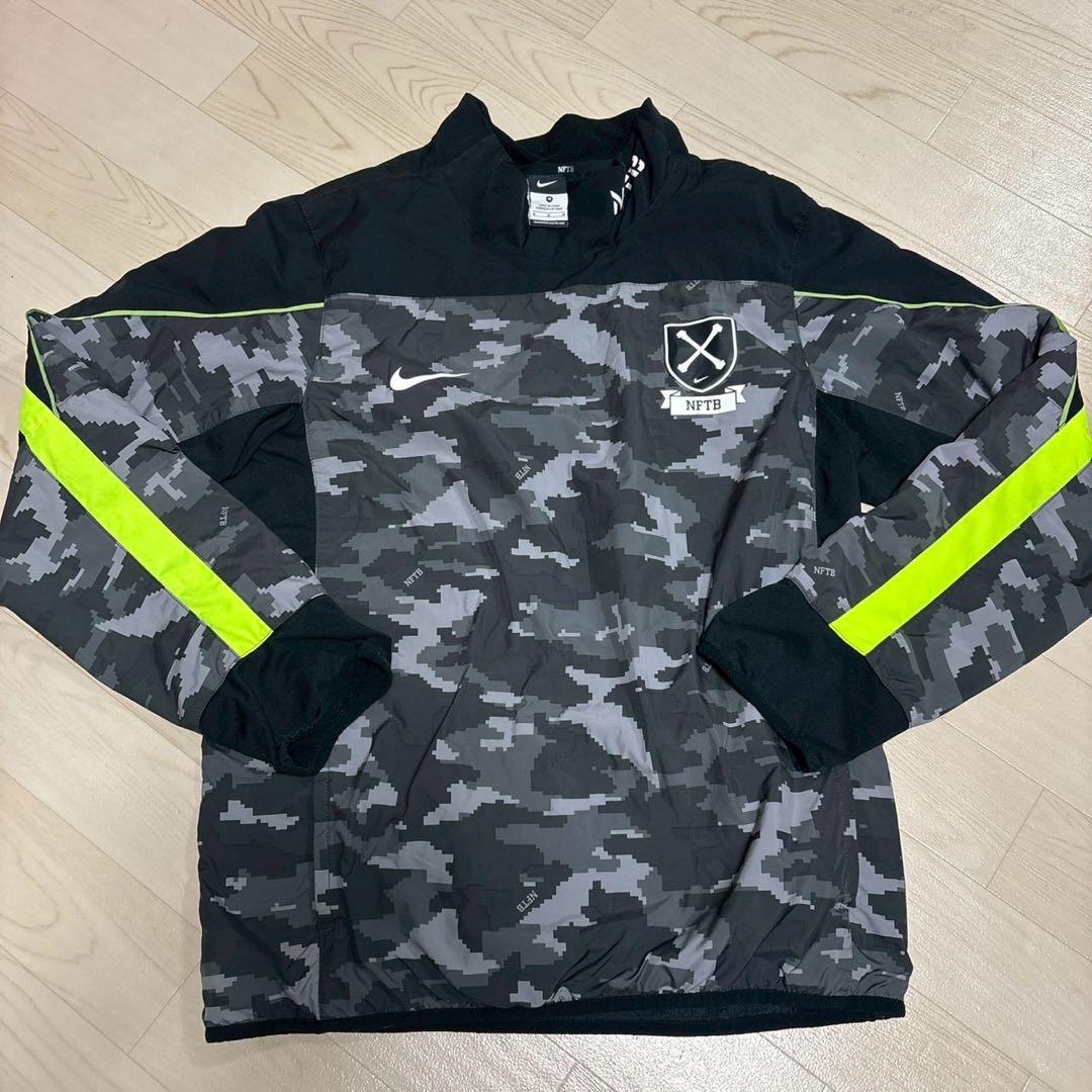 Nike ナイキ　迷彩 ピステ・ウィンドブレーカー　ジャージ　上下セット