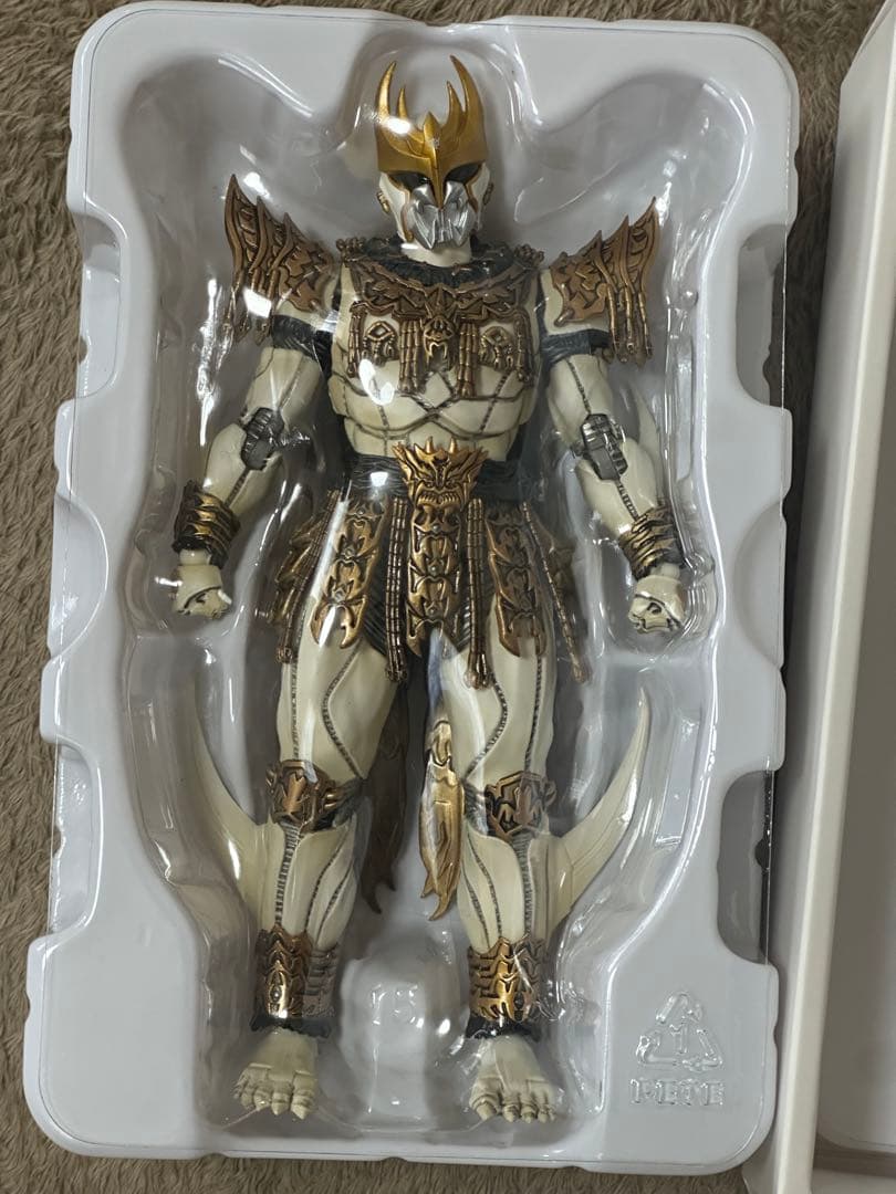 仮面ライダー フィギュアーツ SHFiguarts ン・ダグバ・ゼバ 真骨彫