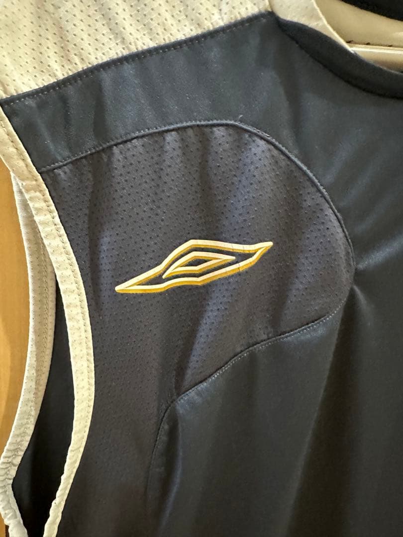 UMBRO イングランド タンクトップ