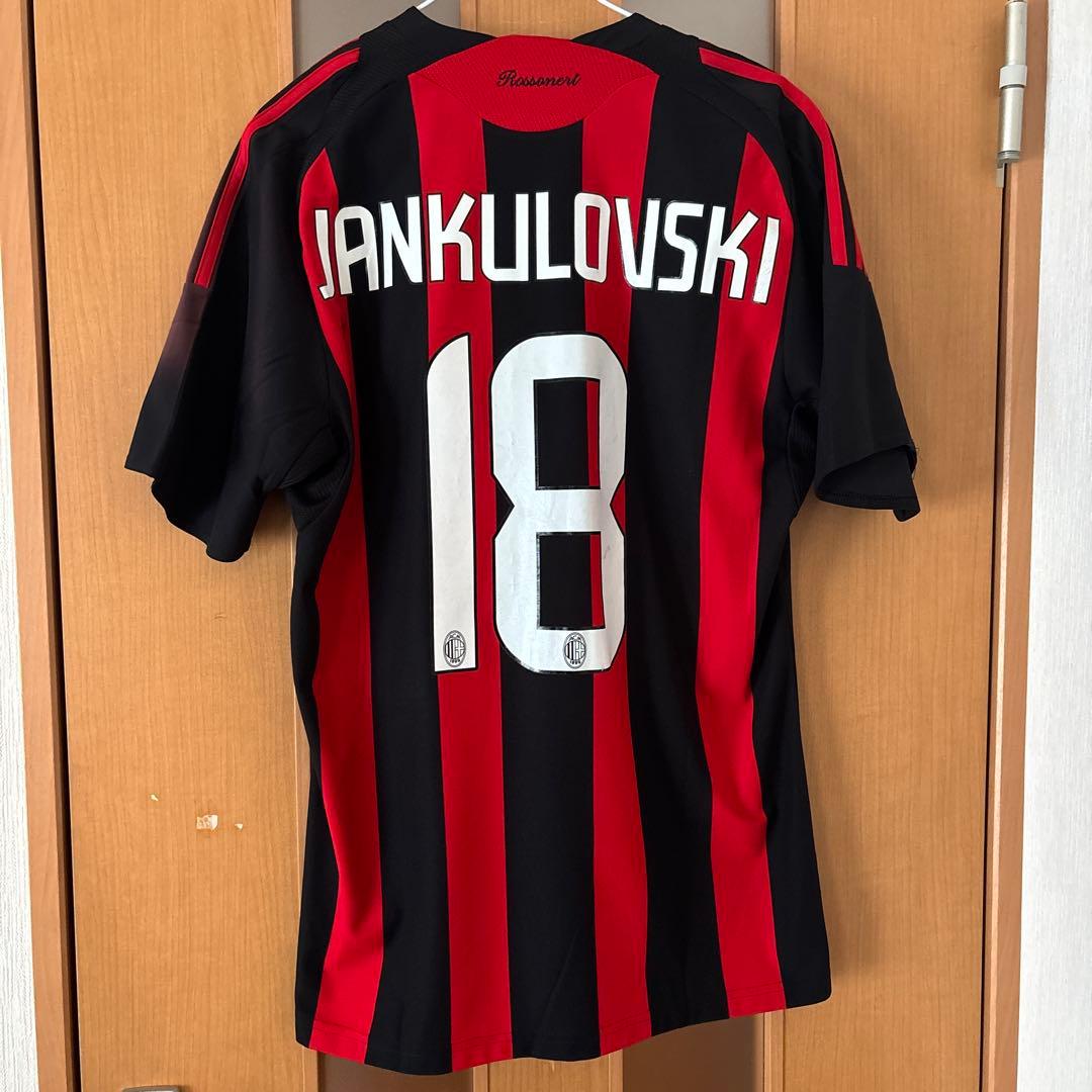 ヤンクロフスキ　ミラン　ユニフォーム