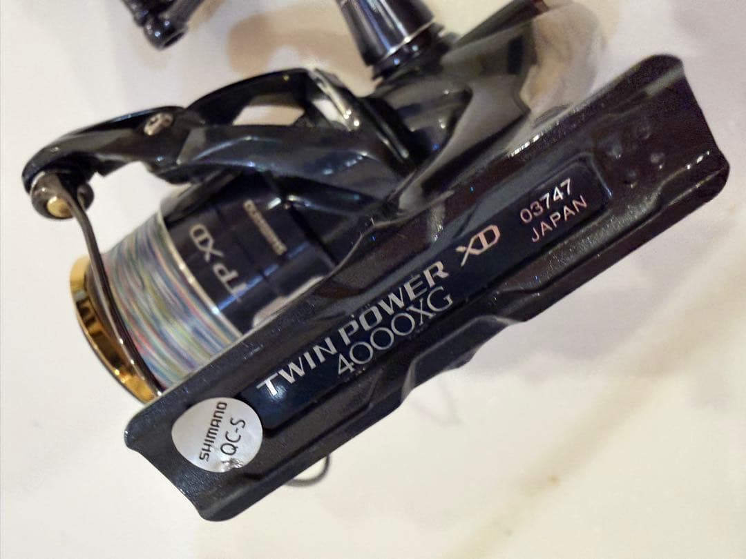 Shimano 17TWIN POWER XD 4000XG スピニングリール