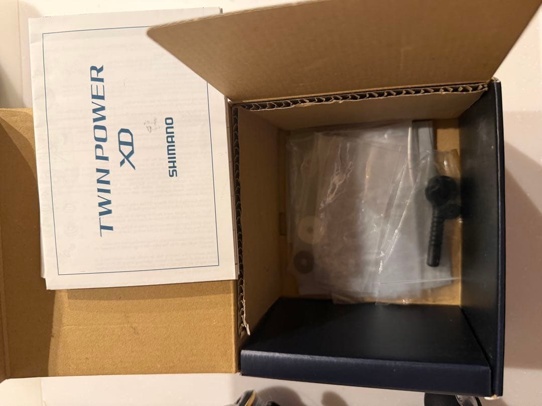 Shimano 17TWIN POWER XD 4000XG スピニングリール