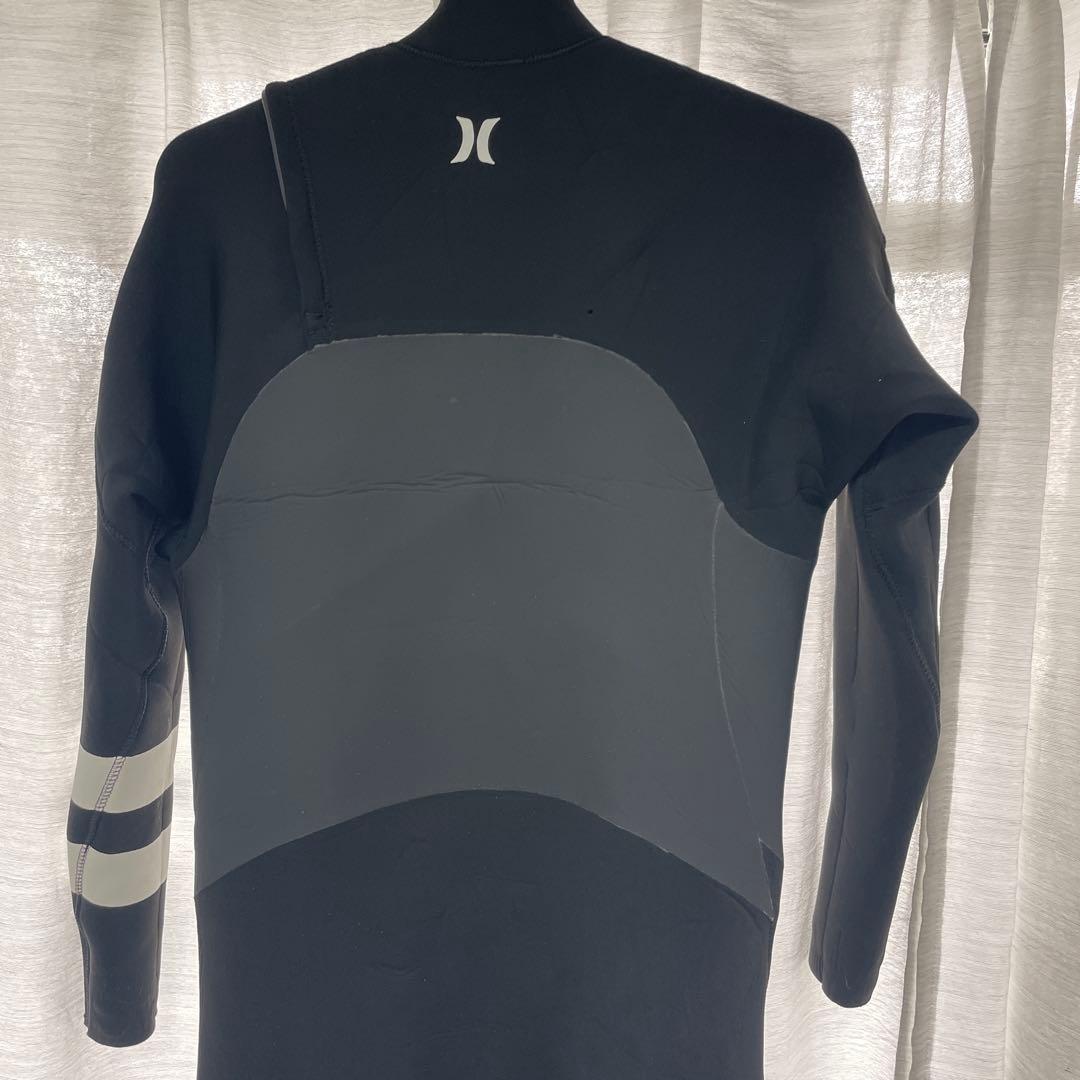 寒くなって来たのでSALE‼️美品HurleyウェットスーツL size