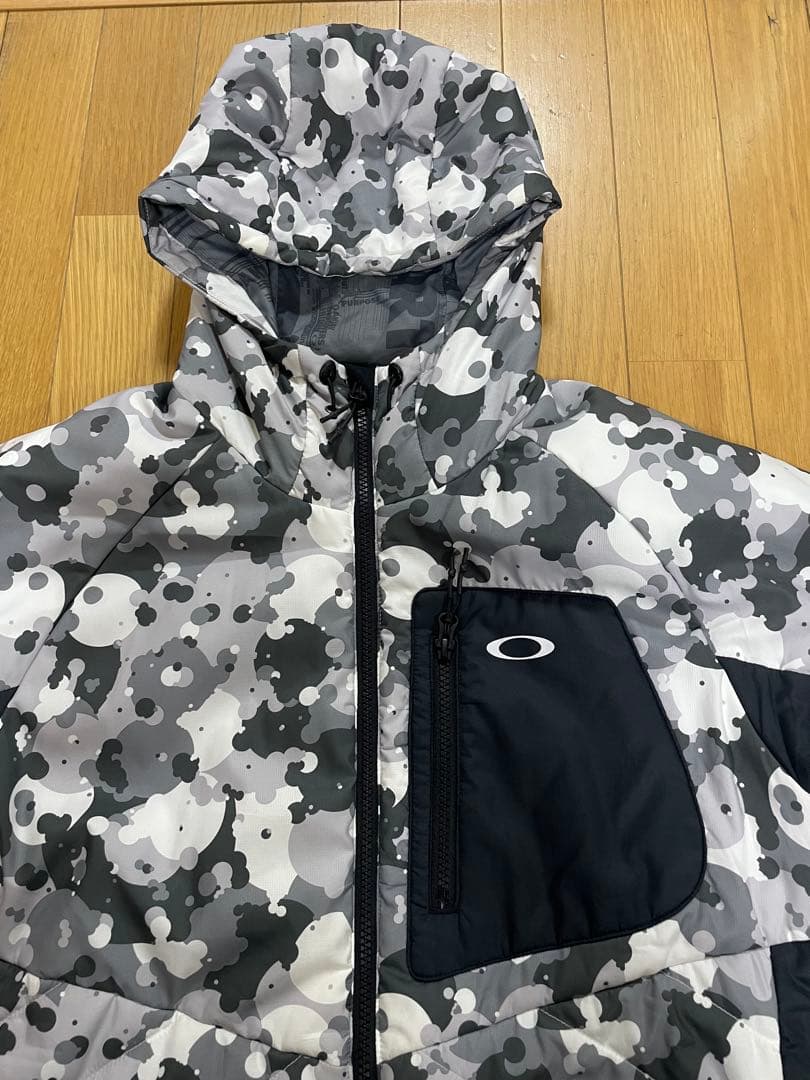 OAKLEY 中綿ジャケット XL 迷彩柄 保温 防寒フード付