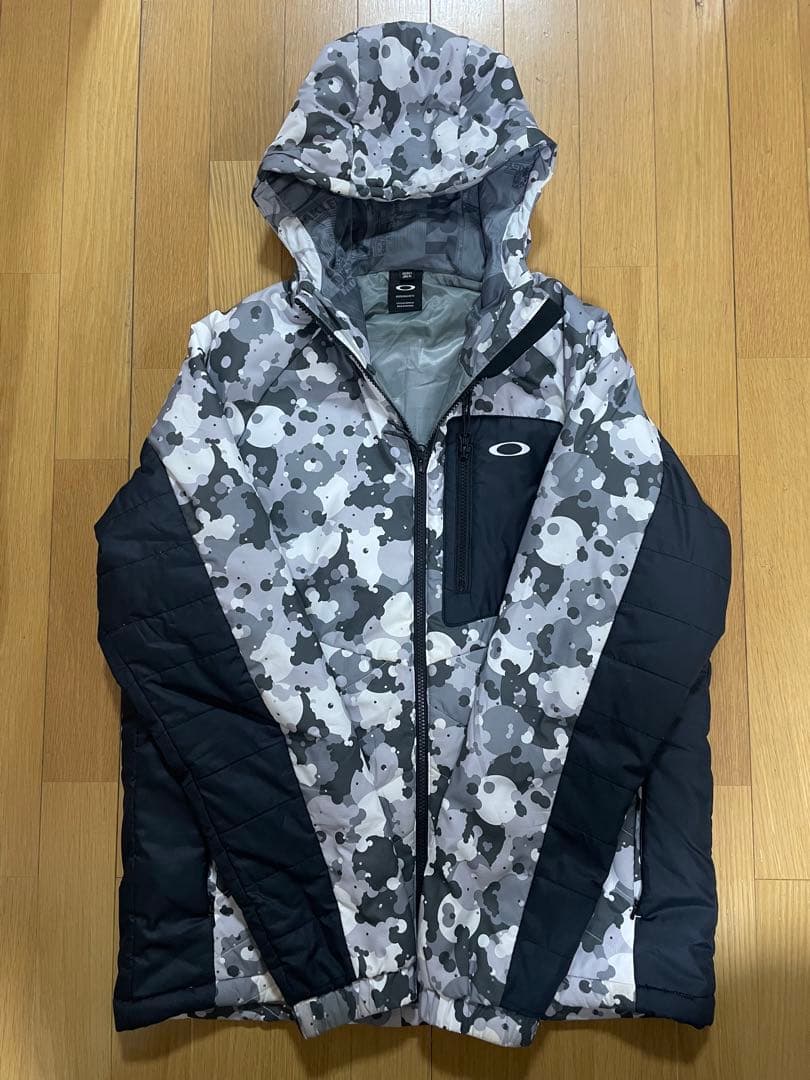 OAKLEY 中綿ジャケット XL 迷彩柄 保温 防寒フード付