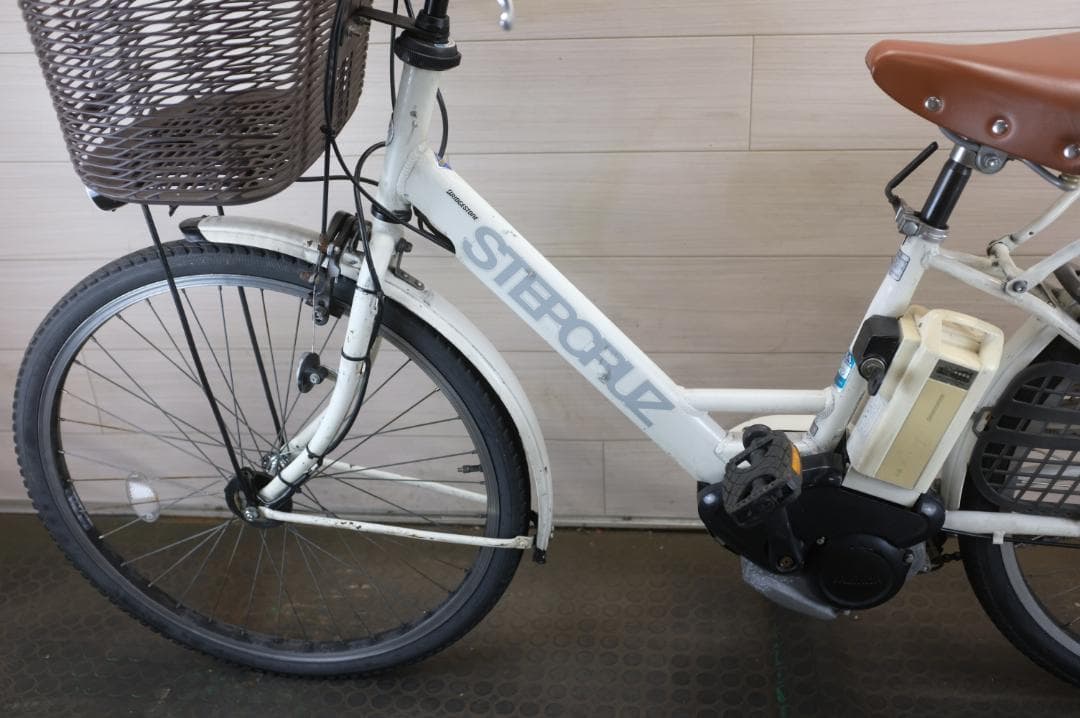 電動自転車BS STEPCRUZ　26インチ　3段8.7Ah（4点灯）充電器あり