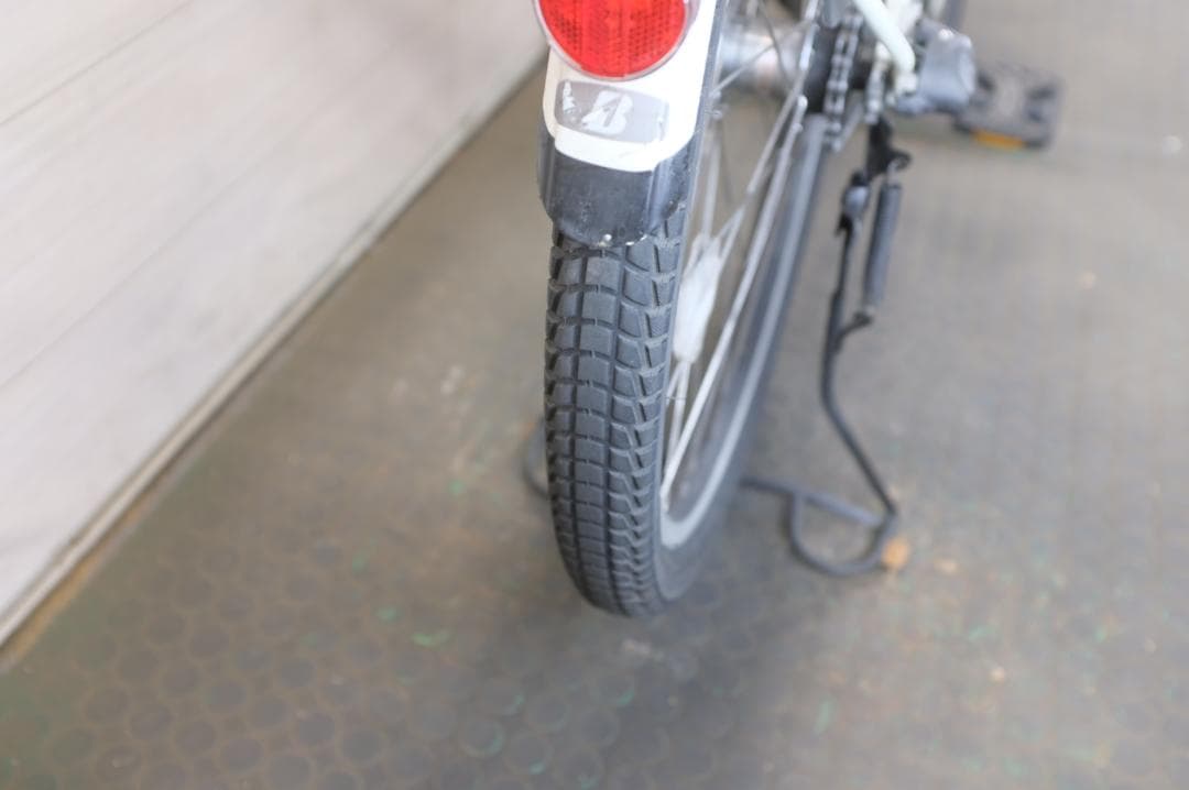 電動自転車BS STEPCRUZ　26インチ　3段8.7Ah（4点灯）充電器あり