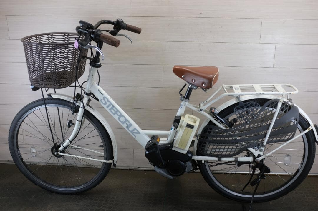 電動自転車BS STEPCRUZ　26インチ　3段8.7Ah（4点灯）充電器あり