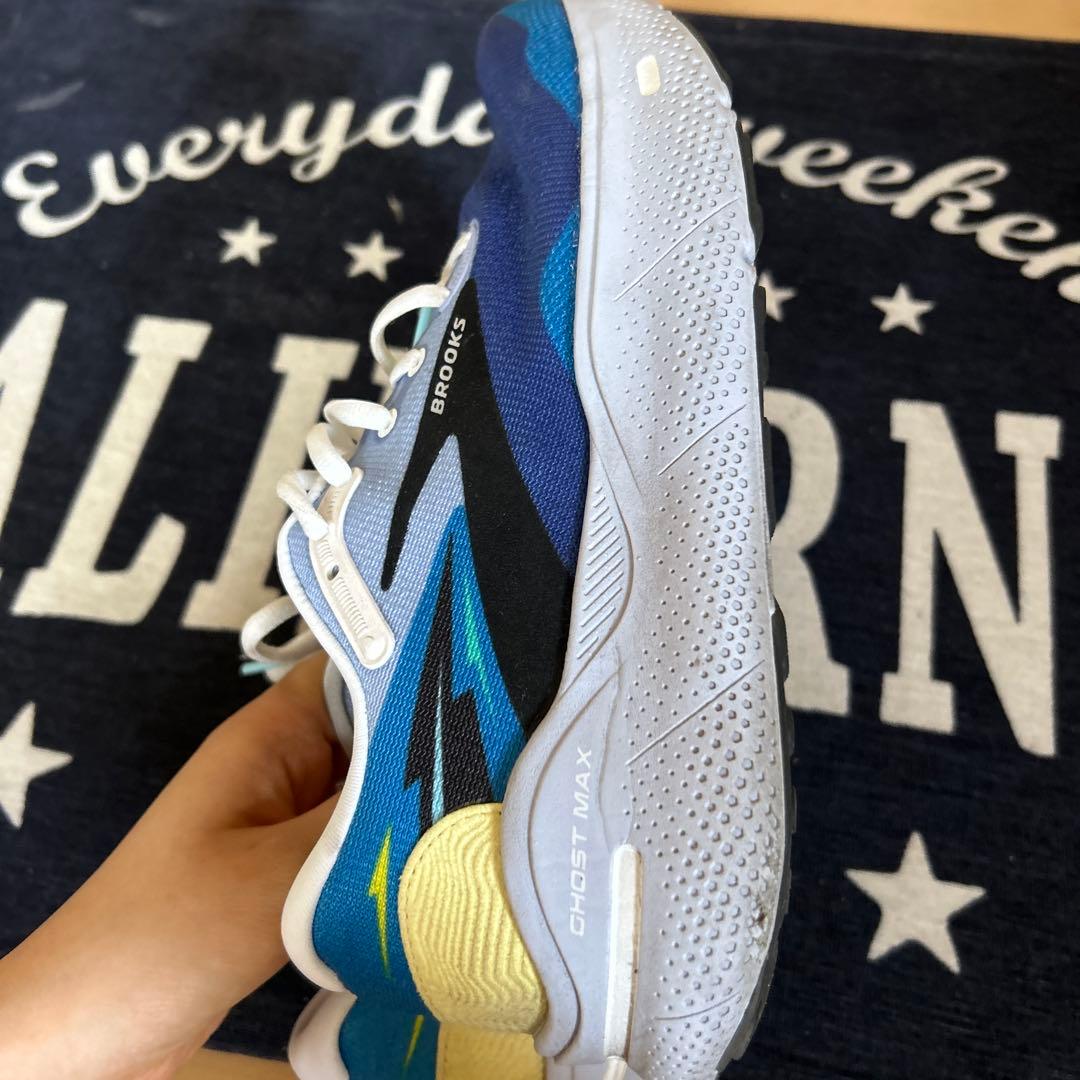 【美品・公式完売】 Brooks Ghost Max 25.0cm ランニング