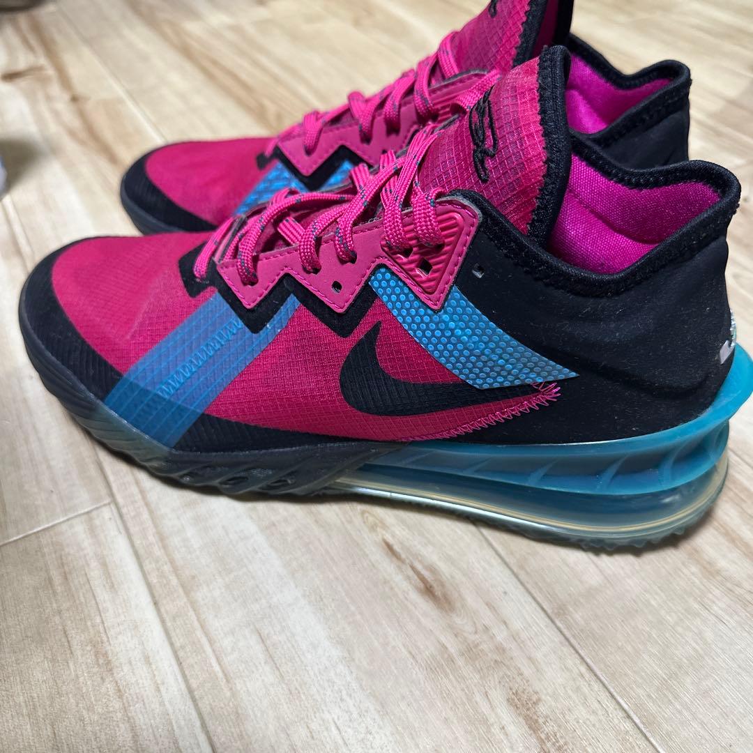 シューズ(男性用) Nike LeBron 18 Low \"Miami Nights\" 26cm