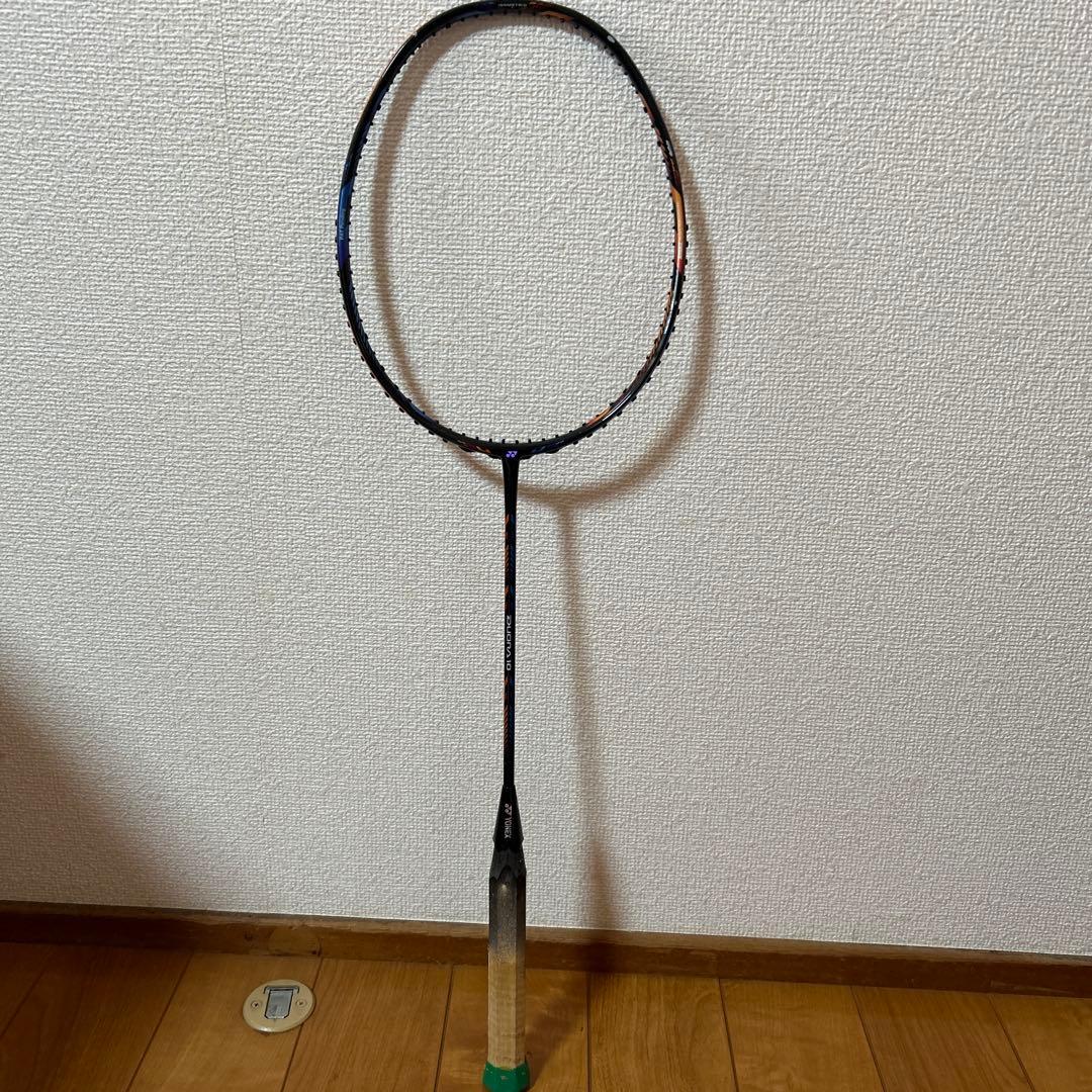 バドミントンラケット YONEXデュオラ10