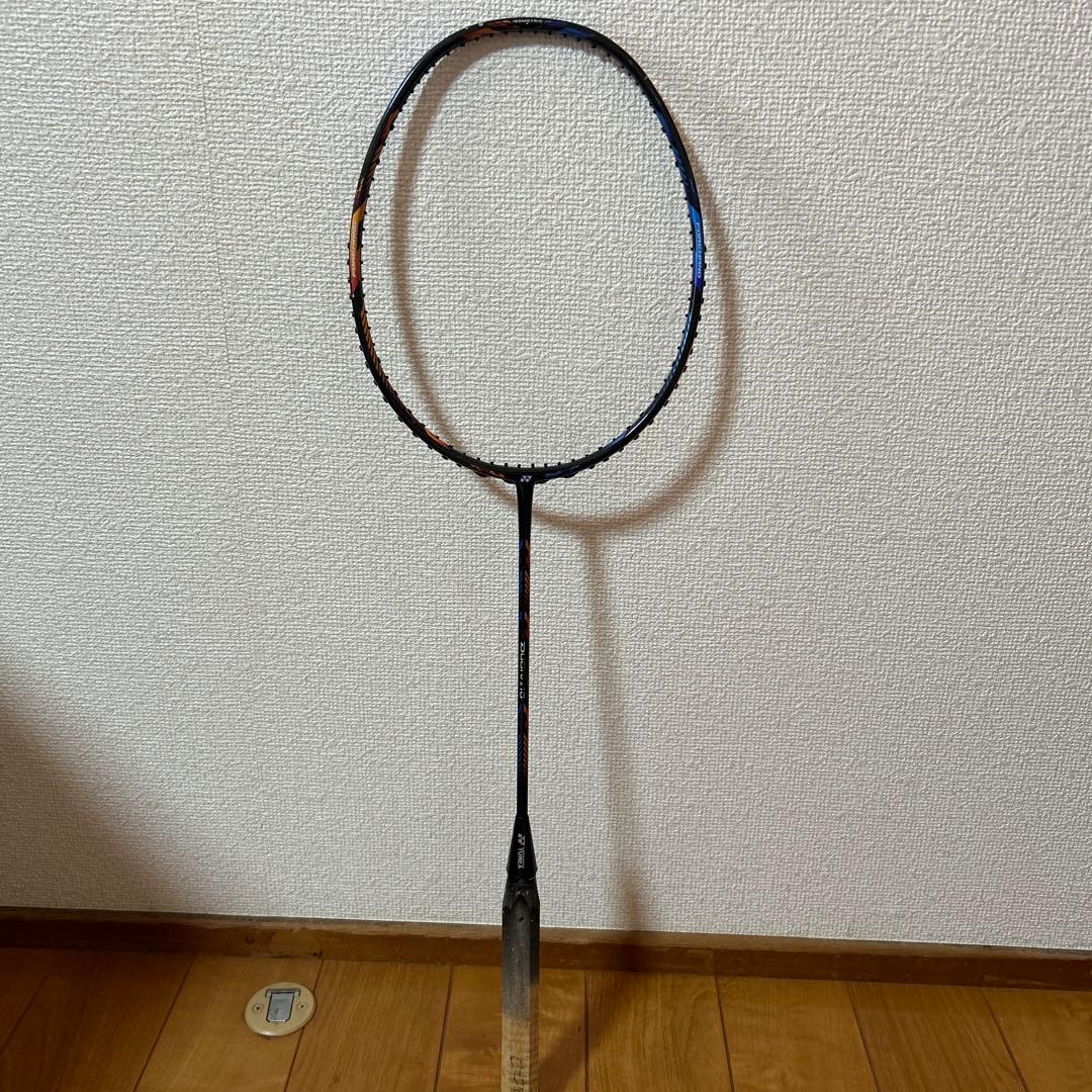 バドミントンラケット YONEXデュオラ10