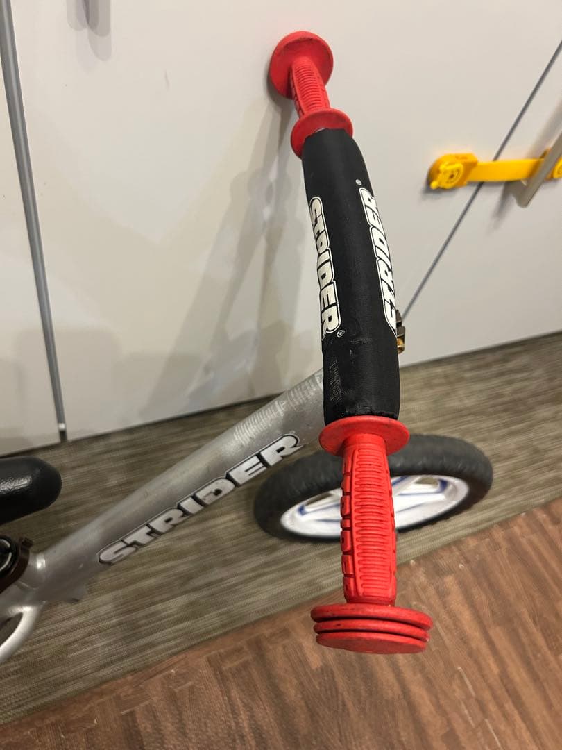 STRIDER PRO バランスバイク シルバー