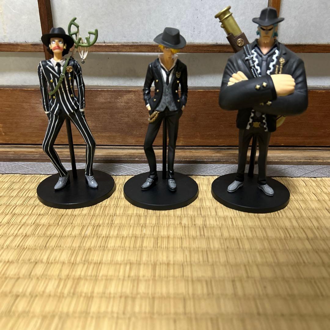 ワンビースフィギュア＆コレクションケース