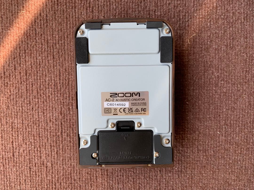 zoom AC-2 アコースティックギターエフェクター