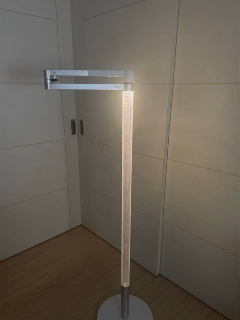 Dyson Lightcycle Morph スタンドライト
