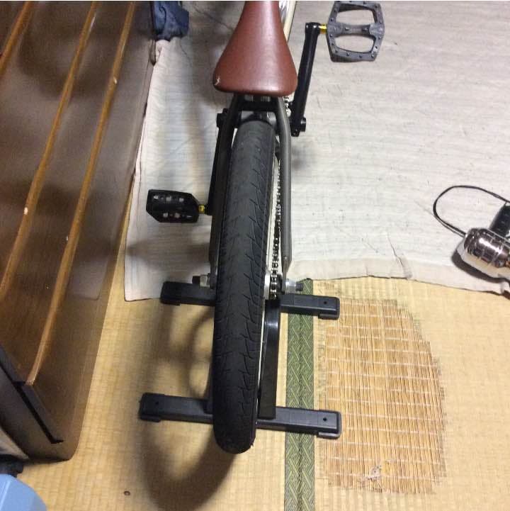 フィットバイクbmx。スケボーのおまけ付き