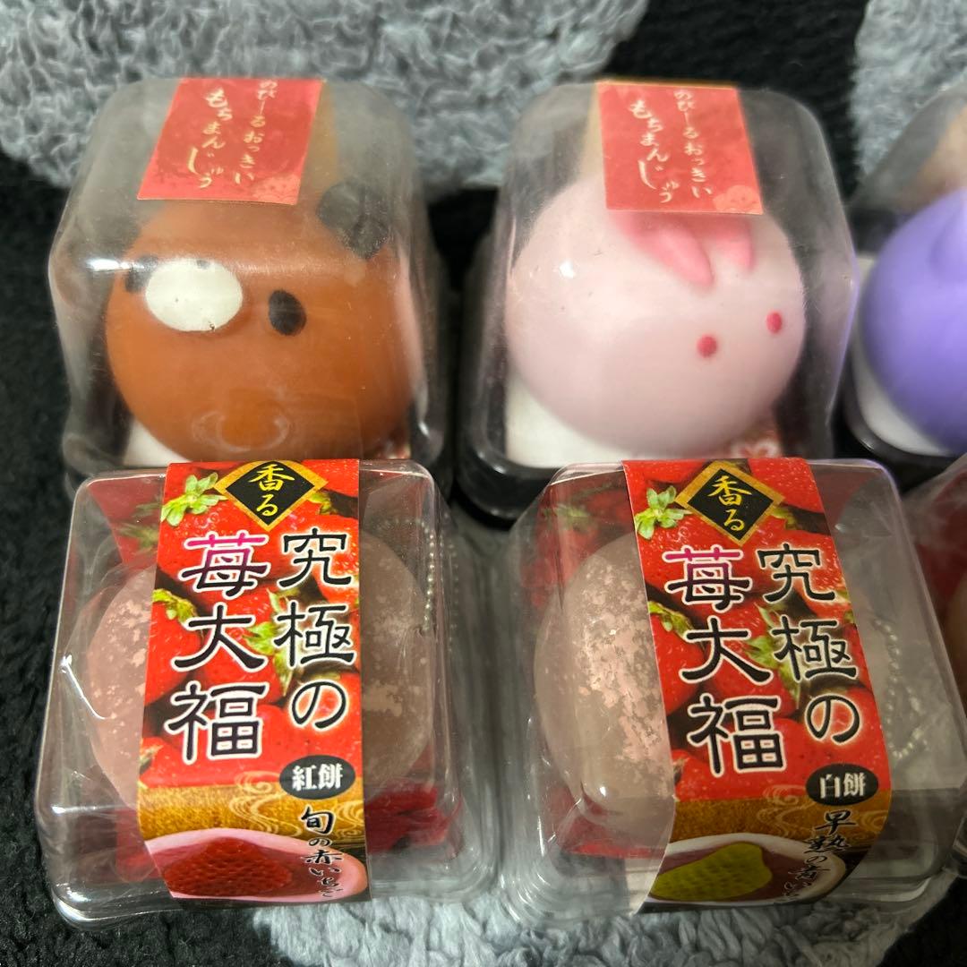 スクイーズ　究極の苺大福4こ未開封品のびーるおっきいもちまんじゅう4こまとめ売り