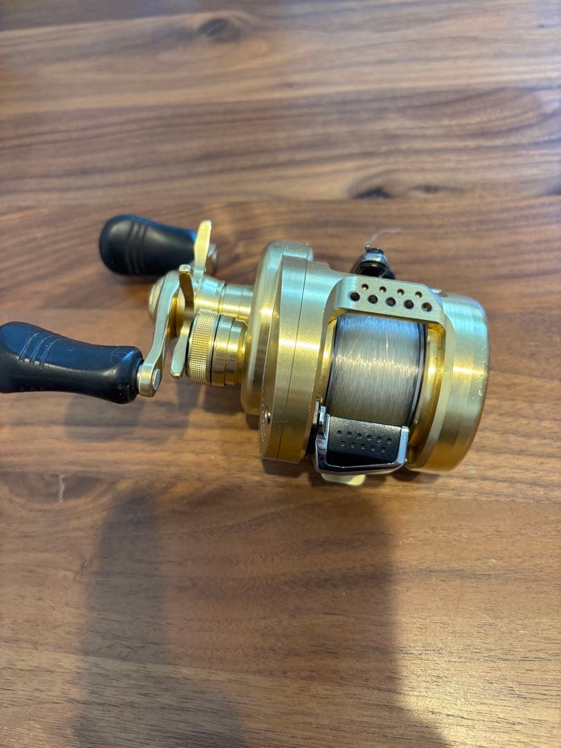 リール SHIMANO CALCUTTA CONQUEST 101HG