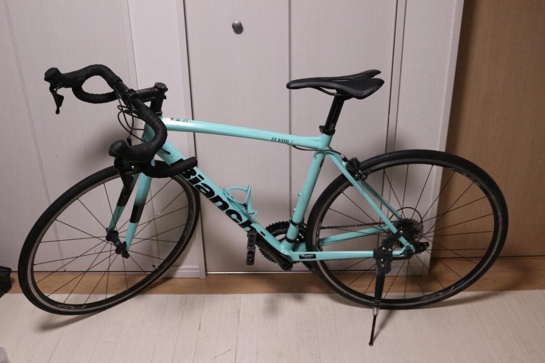 【通勤快速に】BIANCHI VIA NIRONE 7 2022年105搭載